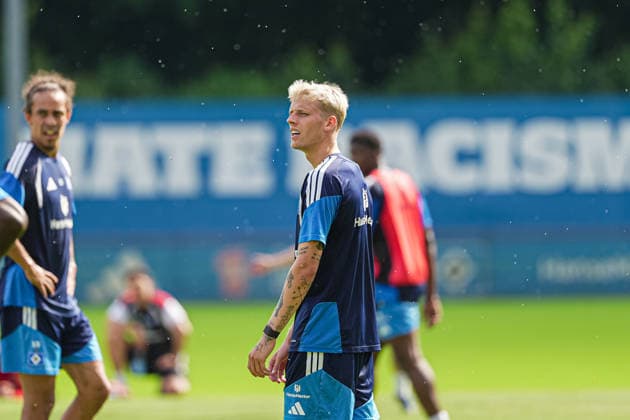 Albert Gronbaek (Hamburger SV, 11) GER, Training Hamburger SV, Fussball, 1. Bundesliga, Saison 2026 2027, 13.07.2026 GER, Training Hamburger SV, Fussball, 1. Bundesliga, Saison 2026 2027, 13.07.2026 Hamburg *** Albert Gronbaek, Hamburger SV, 11 GER, Hamburger SV practice, soccer, Bundesliga 1, 2026–2027 season, July 13, 2026 GER, Hamburger SV training, soccer, Bundesliga 1, 2026–2027 season, July 13, 2026 Hamburg Copyright: xEibner-Pressefoto MarcelxvonxFehrnx EP_MFN