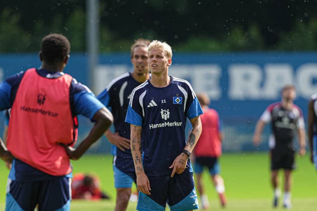 Albert Gronbaek (Hamburger SV, 11) GER, Training Hamburger SV, Fussball, 1. Bundesliga, Saison 2026 2027, 13.07.2026 GER, Training Hamburger SV, Fussball, 1. Bundesliga, Saison 2026 2027, 13.07.2026 Hamburg *** Albert Gronbaek, Hamburger SV, 11 GER, Hamburger SV practice, soccer, Bundesliga 1, 2026–2027 season, July 13, 2026 GER, Hamburger SV training, soccer, Bundesliga 1, 2026–2027 season, July 13, 2026 Hamburg Copyright: xEibner-Pressefoto MarcelxvonxFehrnx EP_MFN
