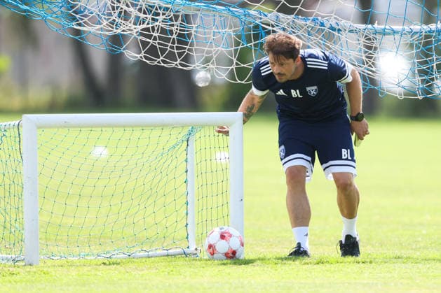 13.07.2026, Fussball, Herren, Regionalliga Nord, Training, BSV Kickers Emden Trainer Björn Lindemann (BSV Kickers Emden) *** July 13, 2026, Soccer, Men s, Regionalliga Nord, Practice, BSV Kickers Emden Coach Björn Lindemann BSV Kickers Emden
