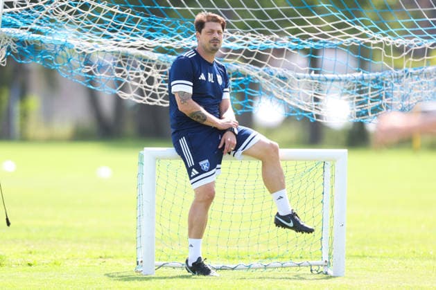 13.07.2026, Fussball, Herren, Regionalliga Nord, Training, BSV Kickers Emden Trainer Björn Lindemann (BSV Kickers Emden) *** July 13, 2026, Soccer, Men s, Regionalliga Nord, Practice, BSV Kickers Emden Coach Björn Lindemann BSV Kickers Emden
