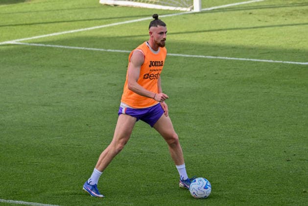 foto IPP lisa guglielmi Firenze 13-07-2026 ritiro precampionato serie a 2026-2027 allenamento fiorentina nella foto Radu Dragusin (Fiorentina) italy photo press world copyright italy ITALY  Copyright: xR4924_italyphotopressx