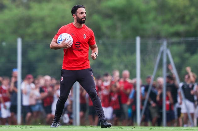 AC Milan 2026 27 - Training Session - 13 07 2026 Ruben Amorim Head Coach of AC Milan seen in action during Training Session AC Milan 2026 27 at Milanello in Milan, Italy *** AC Milan 2026-27 Training Session, July 13, 2026: Ruben Amorim, Head Coach of AC Milan, seen in action during the AC Milan 2026-27 training session at Milanello in Milan, Italy Copyright: xBEAUTIFULxSPORTS Carabellix