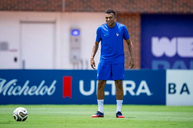 DALLAS - Kylian Mbappe of France during the 2026 World Cup, France training at Washburne Soccer and Track Stadium on July 13, 2026 in Dallas, United States. (Photo by Stefan Koops EYE4IMAGES DeFodi Images) - *** DALLAS: Kylian Mbappé of France during the 2026 World Cup; the French team training at Washburne Soccer and Track Stadium on July 13, 2026, in Dallas, United States. Photo by Stefan Koops, EYE4IMAGES, DeFodi Images