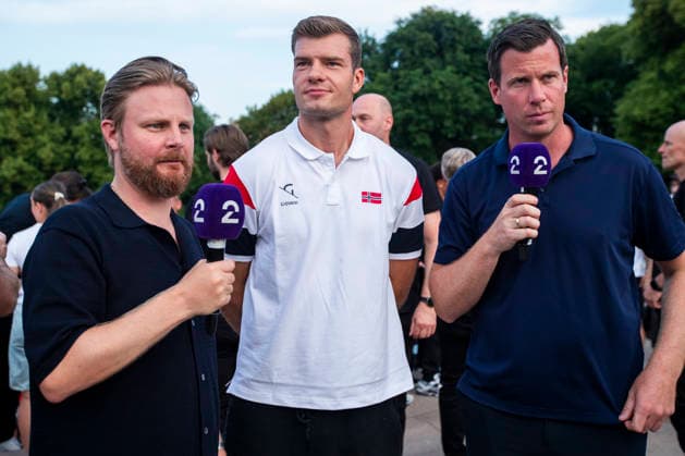 Herrelandslaget hylles i Oslo Oslo 20260713. Herrelandslaget i fotball blir mott av publikum pa Slottsplassen etter hjemkomsten til Norge fra USA mandag. Foto: Trond R. Teigen NTB Foto: Trond R. Teigen NTB Oslo Norge EDITORIAL USE ONLY. RESTRICTED USE FOR BETTING COMPANIES Ref:_SPO_xRrPJvzHPo.jpg *** Men s National Team Honored in Oslo Oslo 20260713 The men s national soccer team is greeted by the crowd at Slottsplassen after returning to Norway from the U.S. on Monday. Photo: Trond R. Teigen, NTB. Photo: Trond R. Teigen, NTB. Oslo, Norway. EDITORIAL USE ONLY. RESTRICTED USE FOR BETBETTING COMPANIES  Copyright: xTrondxR.xTeigenx xNTBx