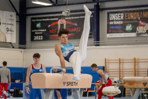 1.EM-Qualifikation Turnen Halle Saale Halle, Deutschland 13.Juli 2026: Im Bild:Maxim Kovalenko (TV Bous) Halle Saale Turnhalle im TZ Halle Saale Sachsen Anhalt Deutschland *** 1 European Championships Qualifying Round, Gymnastics, Halle Saale Gymnasium, Halle, Germany, July 13, 2026. Pictured: Maxim Kovalenko of TV Bous Halle Saale at the Halle Saale Gymnasium in TZ Halle Saale, Saxony-Anhalt, Germany
