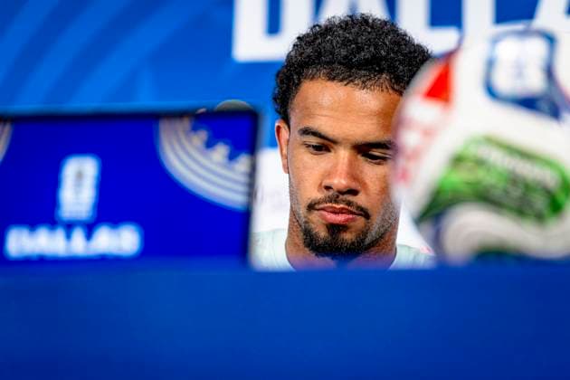 DALLAS - Warren Zaire-Emery of France during the 2026 World Cup, France MD-1 press conference, PK, Pressekonferenz at AT&T Stadium on July 13, 2026, in Dallas, United States. (Photo by Stefan Koops EYE4IMAGES DeFodi Images) - *** DALLAS Warren Zaire Emery of France during the 2026 World Cup, France Match Day 1 press conference at AT&T Stadium on July 13, 2026, in Dallas, United States. Photo by Stefan Koops, EYE4IMAGES, DeFodi Images