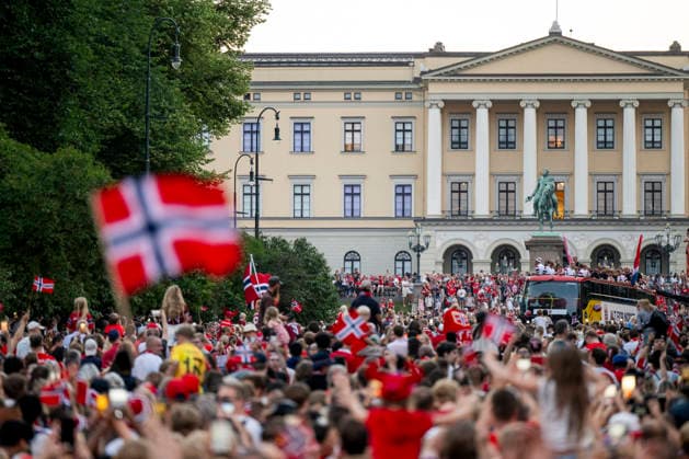 260713 Fans of Norway at a team reception during day 33 of the FIFA World Cup, WM, Weltmeisterschaft, Fussball 2026 on July 13, 2026 in Oslo. Photo: Jon Olav Nesvold BILDBYRAN COP 217 VG0993 football fifa world cup 2026 day 33 norway team reception bbeng publik *** July 13, 2026: Fans of Norway at a team reception on day 33 of the 2026 FIFA World Cup, 2026 in Oslo. Photo by Jon Olav Nesvold, BILDBYRAN COP 217 VG0993: soccer, FIFA World Cup 2026, Day 33, Norway, team reception, BBENG, audience  Copyright: JONxOLAVxNESVOLD BB260713JE021