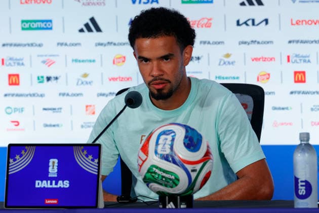 July 13, 2026, Arlington, Texas, USA: France midfielder WARREN ZAIRE-EMERY (18) speaks to members of the media during a press conference, PK, Pressekonferenz at Dallas Stadium ahead of their semifinal match against France at the 2026 FIFA World Cup, WM, Weltmeisterschaft, Fussball FIFA World Cup 2026 - France Press Conference  - ZUMAa325 20260713_zsa_a325_020 Copyright: xDavidxBalleringxIix