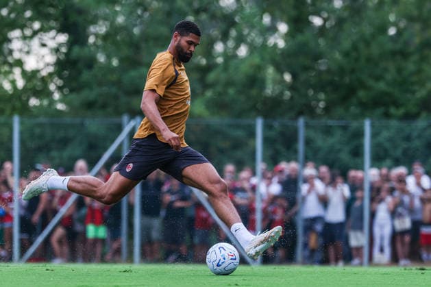 IPA86660831 - Ruben Loftus-Cheek of AC Milan seen in action during the AC Milan 2026 27 training session at Milanello in Milan, Italy  Copyright: xFabrizioxCarabelli IPAxSportx xx 86660831