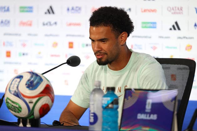 Warren Zaïre-Emery of France speaks at a press conference, PK, Pressekonferenz in Dallas, Texas, 13 July 2026. France national team, Nationalteam press conference !ACHTUNG: NUR REDAKTIONELLE NUTZUNG!  Copyright: xKennethxFernándezx GR2002 20260713-55020885540_1