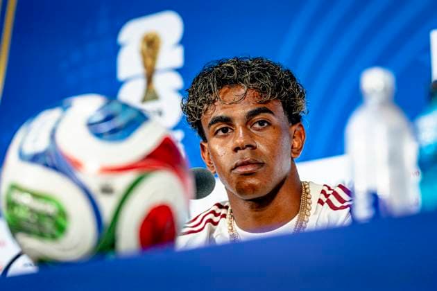 DALLAS - Lamine Yamal of Spain during the 2026 World Cup, Spain MD-1 press conference, PK, Pressekonferenz at AT&T Stadium on July 13, 2026 in Dallas, United States. (Photo by Stefan Koops EYE4IMAGES DeFodi Images) - *** DALLAS: Lamine Yamal of Spain during the 2026 World Cup, Spain Matchday 1 press conference at AT&T Stadium on July 13, 2026, in Dallas, United States. Photo by Stefan Koops, EYE4IMAGES, DeFodi Images