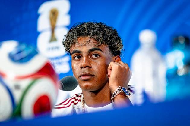Sport Themen der Woche KW29 DALLAS - Lamine Yamal of Spain during the 2026 World Cup, Spain MD-1 press conference, PK, Pressekonferenz at AT&T Stadium on July 13, 2026 in Dallas, United States. (Photo by Stefan Koops EYE4IMAGES DeFodi Images) - *** DALLAS: Lamine Yamal of Spain during the 2026 World Cup, Spain Matchday 1 press conference at AT&T Stadium on July 13, 2026, in Dallas, United States. Photo by Stefan Koops, EYE4IMAGES, DeFodi Images