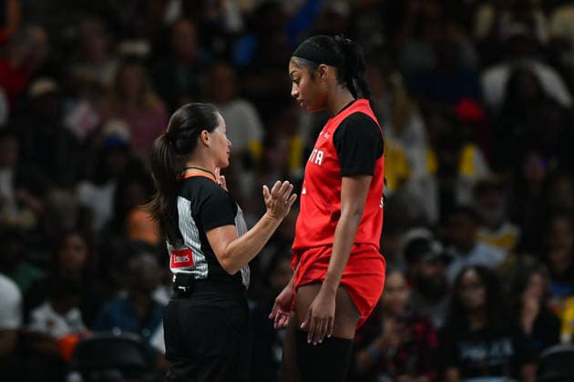 COLLEGE PARK, GA - JULY 13: Atlanta forward Angel Reese (5) talks with referee Maj Forsberg during the WNBA, Basketball Damen, USA game between the Los Angeles Sparks and the Atlanta Dream on July 13th, 2026 at Gateway Center Arena in College Park, GA. (Photo by Rich von Biberstein Icon Sportswire) WNBA: JUL 13 Los Angeles Sparks at Atlanta Dream EDITORIAL USE ONLY Icon260713014