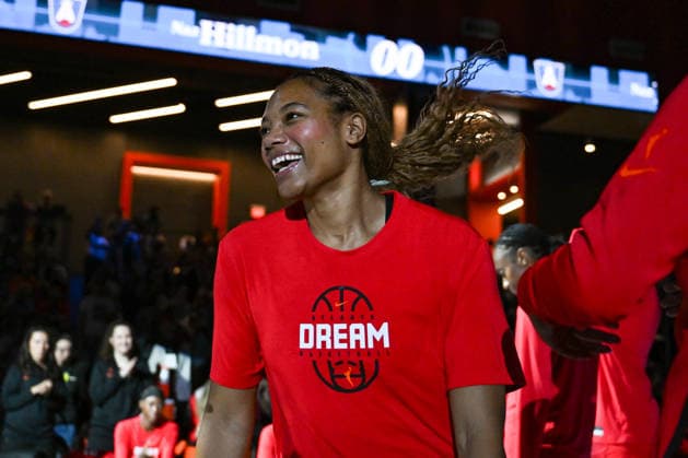 COLLEGE PARK, GA - JULY 13: Atlanta forward Naz Hillmon (00) reacts prior to the start of the WNBA, Basketball Damen, USA game between the Los Angeles Sparks and the Atlanta Dream on July 13th, 2026 at Gateway Center Arena in College Park, GA. (Photo by Rich von Biberstein Icon Sportswire) WNBA: JUL 13 Los Angeles Sparks at Atlanta Dream EDITORIAL USE ONLY Icon260713026