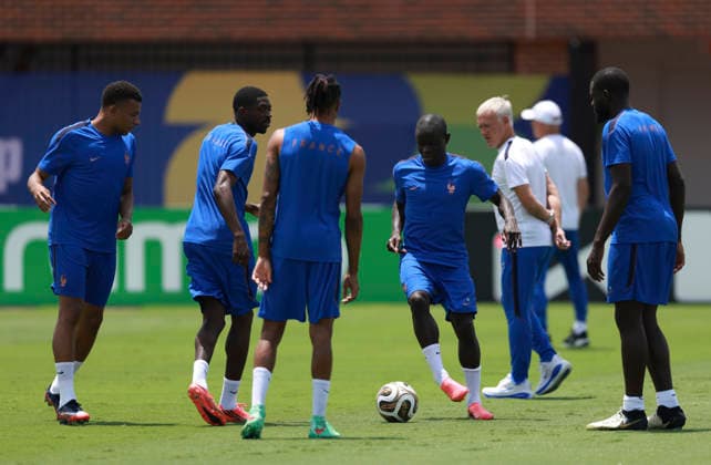 (260714) -- DALLAS, July 14, 2026 -- Players of France attend a training session ahead of the semi-final match between France and Spain at the 2026 FIFA World Cup, WM, Weltmeisterschaft, Fussball in Dallas, the United States, on July 13, 2026. ) (SP)U.S.-DALLAS-FIFA WORLD CUP-TEAM FRANCE-TRAINING HuxXingyu 