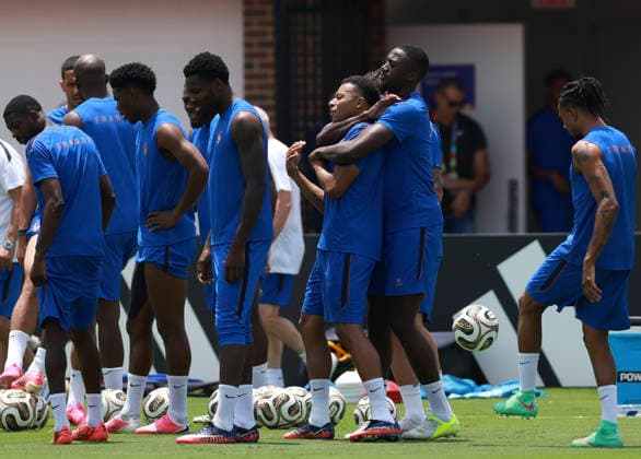 (260714) -- DALLAS, July 14, 2026 -- Kylian Mbappe (3rd R) and Ibrahima Konate (2nd R) of France attend a training session ahead of the semi-final match between France and Spain at the 2026 FIFA World Cup, WM, Weltmeisterschaft, Fussball in Dallas, the United States, on July 13, 2026. ) (SP)U.S.-DALLAS-FIFA WORLD CUP-TEAM FRANCE-TRAINING HuxXingyu 