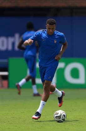 (260714) -- DALLAS, July 14, 2026 -- Kylian Mbappe of France attends a training session ahead of the semi-final match between France and Spain at the 2026 FIFA World Cup, WM, Weltmeisterschaft, Fussball in Dallas, the United States, on July 13, 2026. ) (SP)U.S.-DALLAS-FIFA WORLD CUP-TEAM FRANCE-TRAINING HuxXingyu 