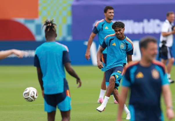 (260714) -- DALLAS, July 14, 2026 -- Lamine Yamal of Spain attends a training session ahead of the semi-final match between France and Spain at the 2026 FIFA World Cup, WM, Weltmeisterschaft, Fussball in Dallas, the United States, on July 13, 2026. ) (SP)U.S.-DALLAS-FIFA WORLD CUP-TEAM SPAIN-TRAINING HuxXingyu 
