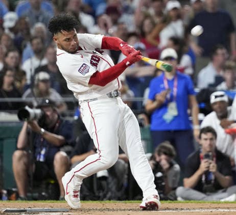 Baseball: MLB, Baseball Herren, USA All-Star Home Run Derby Willson Contreras of the Boston Red Sox competes in the MLB All-Star Home Run Derby on July 13, 2026, at Citizens Bank Park in Philadelphia.  A14AA0005623026P