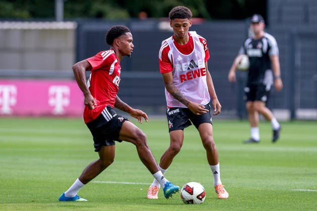 13.07.2026, Fußball, Trainingsauftakt 1.FC Köln, 1. Fußball Bundesliga, Geißbockheim, Saison 2026 2027: Jonathan Friemel im Zweikampf gegen Nilas Yacobi (1.FC II) beim ersten Training der neuen Saison 26 27 DFB regulations prohibit any use of photographs as image sequences and or quasi-video. Nordrhein-Westfalen Deutschland *** July 13, 2026, Soccer, 1. FC Köln s first training session, 1 Bundesliga, Geißbockheim, 2026–2027 season: Jonathan Friemel in a tackle against Nilas Yacobi of 1 FC II during the first training session of the new 2026–2027 season. DFB regulations prohibit any use of photographs as image sequences and or quasi-video. North Rhine-Westphalia, Germany