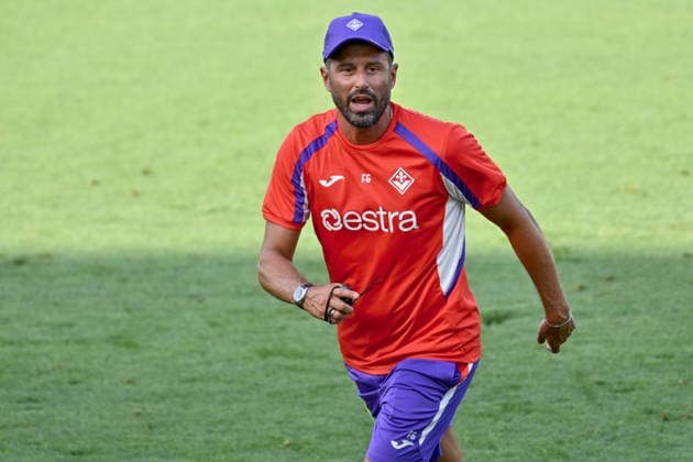 foto IPP lisa guglielmi Firenze 13-07-2026 ritiro precampionato serie a 2026-2027 allenamento fiorentina nella foto Fabio Grosso (allenatore Fiorentina) italy photo press world copyright italy ITALY  Copyright: xR4924_italyphotopressx