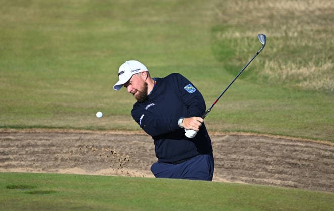 Shane Lowry (IRE) from a bunker on the 8th Green 154th Open Golf Championships, Royal Birkdale, Southport, UK - 14 Jul 2026Southport Royal Birkdale United Kingdom  Copyright: xGreigxCowie Shutterstockx 16988289az