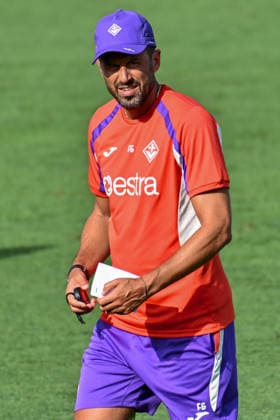 IPA86667433 - ACF Fiorentina coach Fabio Grosso during an ACF Fiorentina training session for an Italian Serie A soccer match in Bagno a Ripoli (FI), Italy, July 13, 2026  Copyright: xLisaxGuglielmi IPAxSportx xx 86667433