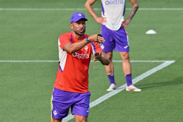 IPA86667548 - ACF Fiorentina coach Fabio Grosso during an ACF Fiorentina training session for an Italian Serie A soccer match in Bagno a Ripoli (FI), Italy, July 13, 2026  Copyright: xLisaxGuglielmi IPAxSportx xx 86667548