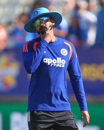 BIRMINGHAM, ENGLAND - JULY 14: Shreyas Iyer of India warms up before the 1st Metro Bank ODI match between England and India at Edgbaston on July 14, 2026 in Birmingham, England.  Copyright: xJayxPatel SPPx Sportspressphoto_SPR190404