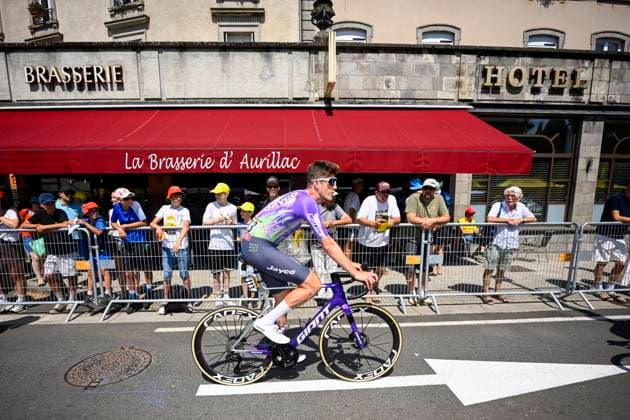 Tour de France 2026 Stage 10 LE LIORAN, FRANCE - JULY 14 : Durbridge Luke (AUS) of Team Jayco AlUla before the start of the race during stage 10 of the 113rd edition of Tour de France an UCI World Tour 2.UWT cycling road race stage for Men Elite of 167 km with start in Aurillac and finish in Le Lioran on July 14, 2026 in Le Lioran, France, 14 07 2026 Le Lioran France  Copyright: xTomasxSiskx