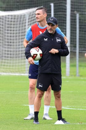 DEU, DFL, 2. FBL Hertha BSC, Training, 14.07.2026, Sportforum, Berlin, DEU, DFL, 2. FBL Hertha BSC, Training, Cheftrainer Stefan Leitl (Hertha BSC Berlin), Niklas Kolbe (Hertha BSC Berlin 27) DFL - regulations prohibit any use of Photographs as image sequences and or quasi-video *** GER, DFL, 2nd Bundesliga Hertha BSC, Training, July 14, 2026, Sportforum, Berlin, GER, DFL, 2nd Bundesliga Hertha BSC, Training, Head Coach Stefan Leitl, Hertha BSC Berlin, Niklas Kolbe, Hertha BSC Berlin. 27. DFL regulations prohibit any use of photographs as image sequences and or quasi-video. Nordphotox xEngler nph00076