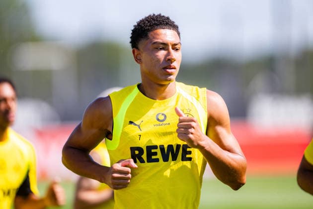 Bundesliga, Borussia Dortmund öffentliches Training am 14.07.2026, Saisonstart 2026 2027 in Dortmud Jobe Bellingham *** Bundesliga, Borussia Dortmund public training session on July 14, 2026, start of the 2026–2027 season in Dortmund, Jobe Bellingham Copyright: xDavidxInderliedx