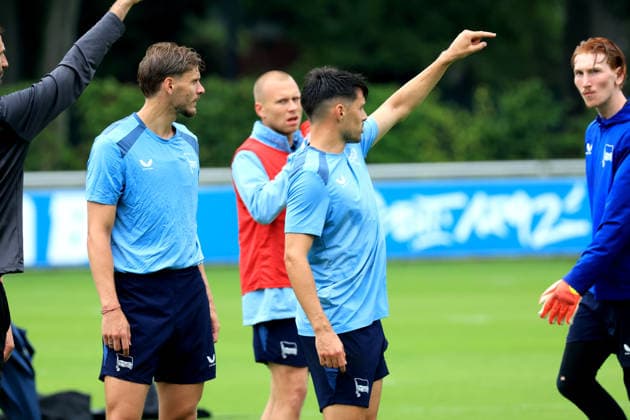 DEU, DFL, 2. FBL Hertha BSC, Training, 14.07.2026, Sportforum, Berlin, DEU, DFL, 2. FBL Hertha BSC, Training, Marton Dardai (Hertha BSC Berlin 31), Josip Brekalo (Hertha BSC Berlin 7), Jon Dabur Thorsteinsson (Hertha BSC Berlin 24) DFL - regulations prohibit any use of Photographs as image sequences and or quasi-video *** GER, DFL, 2. Bundesliga Hertha BSC, Training, July 14, 2026, Sportforum, Berlin, GER, DFL, 2nd Bundesliga Hertha BSC, Training, Marton Dardai Hertha BSC Berlin 31, Josip Brekalo Hertha BSC Berlin 7, Jon Dabur Thorsteinsson Hertha BSC Berlin 24. DFL regulations prohibit any use of photographs as image sequences and or quasi-video. Nordphotox xEngler nph00076