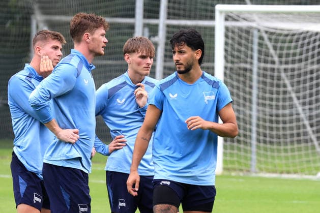 DEU, DFL, 2. FBL Hertha BSC, Training, 14.07.2026, Sportforum, Berlin, DEU, DFL, 2. FBL Hertha BSC, Training, Hertha-Spielerkreis, Gustav Christensen (Hertha BSC Berlin 16), Sebastian Groenning (Hertha BSC Berlin 17), Kevin Sessa (Hertha BSC Berlin 8) DFL - regulations prohibit any use of Photographs as image sequences and or quasi-video *** GER, DFL, 2nd Bundesliga Hertha BSC, Training, July 14, 2026, Sportforum, Berlin, GER, DFL, 2nd Bundesliga Hertha BSC, Training, Hertha Players Circle, Gustav Christensen Hertha BSC Berlin 16, Sebastian Groenning Hertha BSC Berlin 17, Kevin Sessa Hertha BSC Berlin 8. DFL regulations prohibit any use of photographs as image sequences and or quasi-video. Nordphotox xEngler nph00076