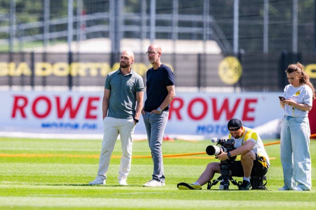 Bundesliga, Borussia Dortmund öffentliches Training am 14.07.2026, Saisonstart 2026 2027 in Dortmud Ole Book, Carsten Cramer *** Bundesliga, Borussia Dortmund public training session on July 14, 2026, start of the 2026–2027 season in Dortmund, Ole Book, Carsten Cramer Copyright: xDavidxInderliedx