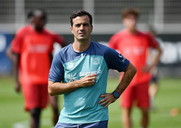 14.07.2026, xophax, Fussball 1.Bundesliga, Bayer 04 Leverkusen. Training . Trainingsauftakt an der BayArena. Trainer Carles Martinez Novell ( Bayer 04 ) Leverkusen *** July 14, 2026, xophax, Soccer, Bundesliga 1, Bayer 04 Leverkusen Training, First Training Session at the BayArena, Coach Carles Martinez Novell, Bayer 04 Leverkusen