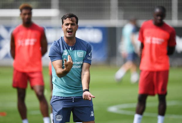 14.07.2026, xophax, Fussball 1.Bundesliga, Bayer 04 Leverkusen. Training . Trainingsauftakt an der BayArena. Trainer Carles Martinez Novell ( Bayer 04 ) Leverkusen *** July 14, 2026, xophax, Soccer, Bundesliga 1, Bayer 04 Leverkusen Training, First Training Session at the BayArena, Coach Carles Martinez Novell, Bayer 04 Leverkusen
