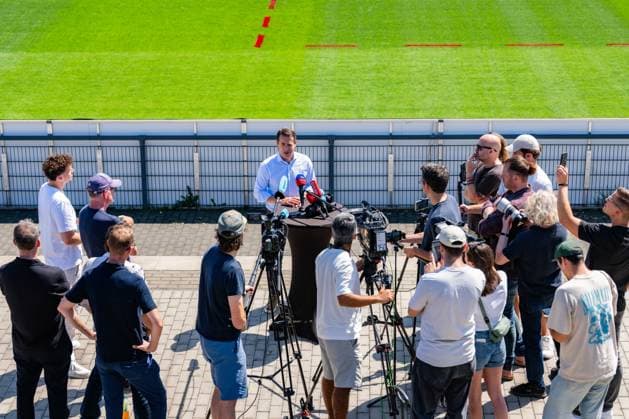 Bundesliga, Borussia Dortmund öffentliches Training am 14.07.2026, Saisonstart 2026 2027 in Dortmund Lars Ricken im Interview *** Bundesliga, Borussia Dortmund public training session on July 14, 2026, start of the 2026–2027 season in Dortmund: An interview with Lars Ricken Copyright: xDavidxInderliedx