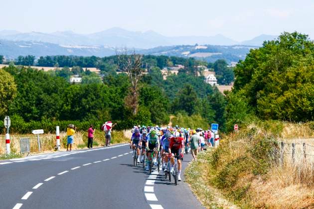 Tour de France 2026 Stage 10 LE LIORAN, FRANCE - JULY 14 : Illustration picture of the peloton during stage 10 of the 113rd edition of Tour de France an UCI World Tour 2.UWT cycling road race stage for Men Elite of 167 km with start in Aurillac and finish in Le Lioran on July 14, 2026 in Le Lioran, France, 14 07 2026 Le Lioran France  Copyright: xLucaxBettinix