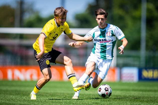 PAPENDRECHT , 14-07-2026 , Sportpark Slobbengors , season 2026 2027 , Dutch Preseason football , match between FC Dordrecht and Borussia Dortmund II , picture shows Borussia Dortmund II player Tim Degener Dordrecht - Borussia Dortmund II (friendly)  x205022382x Copyright: