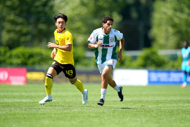 Friendly: FC Dordrecht v Borussia Dortmund II Papendrecht - Takata Yammamoto of Borussia Dortmund II, Mohammed Kessrioui of FC Dordrecht before a friendly match in preperation of the 2026 2027 season. The match is set between FC Dordrecht and Borussia Dortmund II at V.V. Papendrecht on 14 July 2026 in Papendrecht, The Netherlands. (Hero Images Nick Koole) Copyright: xNickxKoolex