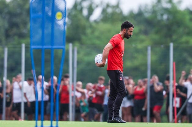 Ruben Amorim Head Coach of AC Milan looks on during Training Session AC Milan 2026 27 at Milanello in Milan, Italy Milan Milanello Milan Italy Copyright: xEPhotopressx SP24-1440-032