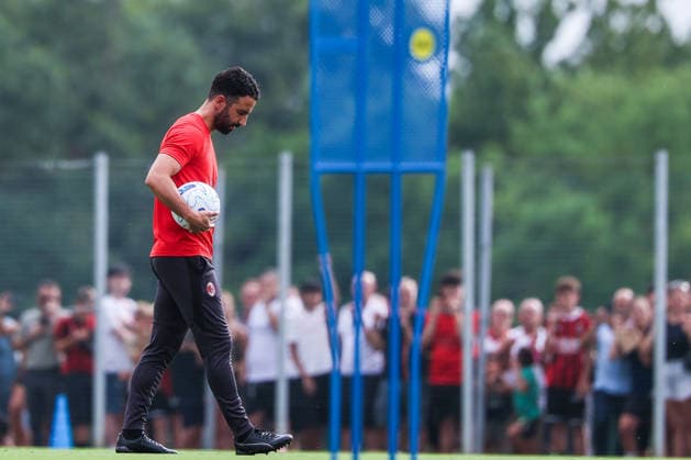 Ruben Amorim Head Coach of AC Milan looks on during Training Session AC Milan 2026 27 at Milanello in Milan, Italy Milan Milanello Milan Italy Copyright: xEPhotopressx SP24-1440-029
