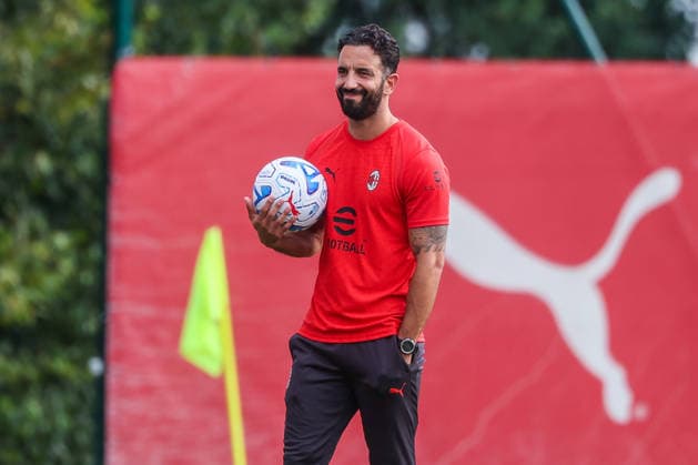 Ruben Amorim Head Coach of AC Milan smiling during Training Session AC Milan 2026 27 at Milanello in Milan, Italy Milan Milanello Milan Italy Copyright: xEPhotopressx SP24-1440-014