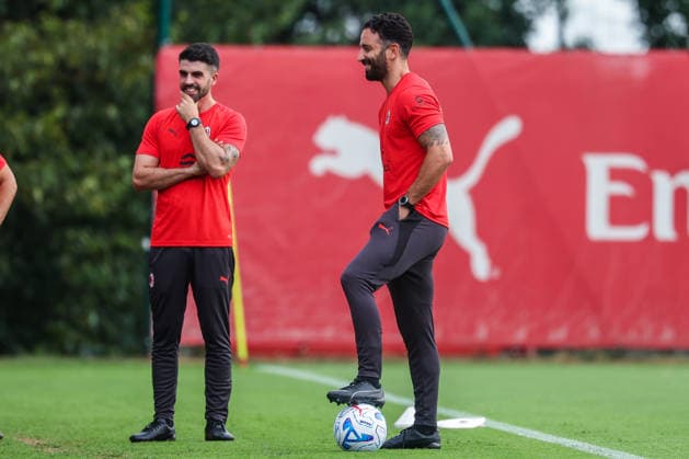 Ruben Amorim Head Coach of AC Milan looks on during Training Session AC Milan 2026 27 at Milanello in Milan, Italy Milan Milanello Milan Italy Copyright: xEPhotopressx SP24-1440-011