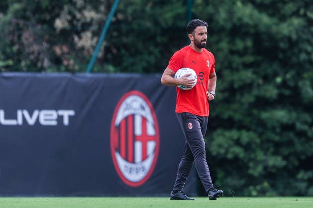 Ruben Amorim Head Coach of AC Milan looks on during Training Session AC Milan 2026 27 at Milanello in Milan, Italy Milan Milanello Milan Italy Copyright: xEPhotopressx SP24-1440-055