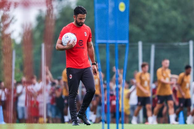 Ruben Amorim Head Coach of AC Milan looks on during Training Session AC Milan 2026 27 at Milanello in Milan, Italy Milan Milanello Milan Italy Copyright: xEPhotopressx SP24-1440-054