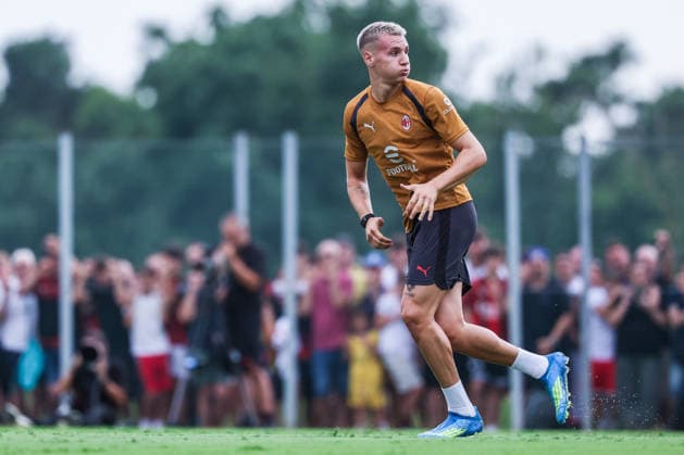 Francesco Camarda of AC Milan seen in action during Training Session AC Milan 2026 27 at Milanello in Milan, Italy Milan Milanello Milan Italy Copyright: xEPhotopressx SP24-1440-088