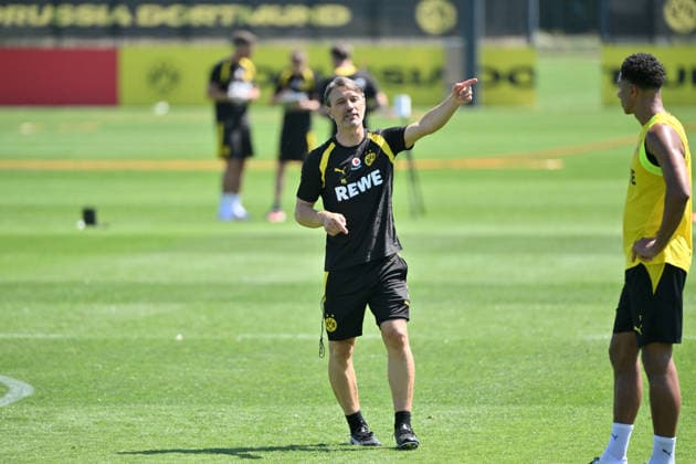 Trainer Niko Kovac (Borussia Dortmund) 14.07.2026, Fussball 1. Bundesliga, Saison 2026 2027, Training Borussia Dortmund Dortmund Trainingsgelände Nordrhein Westfalen Deutschland *** Coach Niko Kovac, Borussia Dortmund, July 14, 2026; Soccer, Bundesliga 1, 2026–2027 season; Borussia Dortmund training session, Borussia Dortmund training facility, North Rhine-Westphalia, Germany Team2