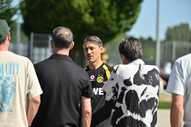 Trainer Niko Kovac (Borussia Dortmund) vor dem Training im Gespräch mit den Journalisten 14.07.2026, Fussball 1. Bundesliga, Saison 2026 2027, Training Borussia Dortmund Dortmund Trainingsgelände Nordrhein Westfalen Deutschland *** Coach Niko Kovac of Borussia Dortmund speaking with journalists before practice on July 14, 2026; Soccer, Bundesliga 1, 2026–2027 season; Borussia Dortmund practice at the Dortmund training facility in North Rhine-Westphalia, Germany Team2